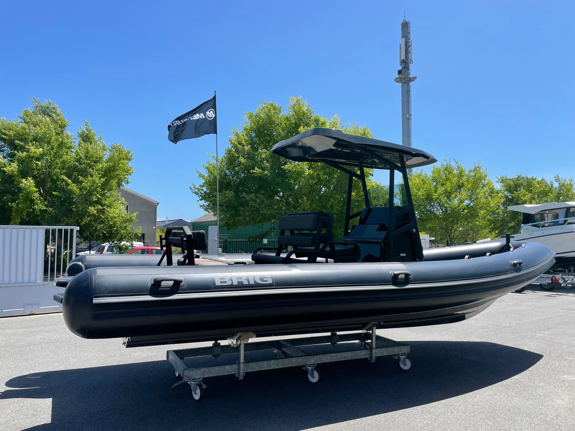 slider 7 Brig Navigator 24